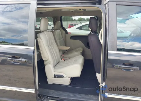 2012 Chrysler Town & Country Touring from USA, damaged, VIN 2C4RC1BG4CR339272